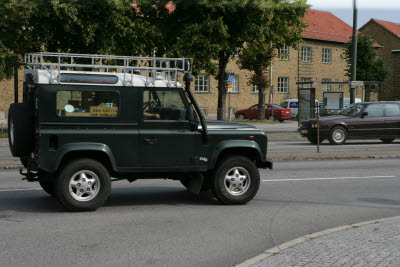 Defender on the road in Malm