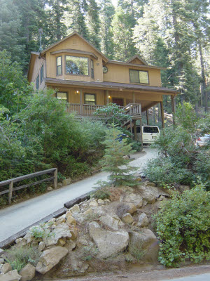 Rental house in Yosemite West