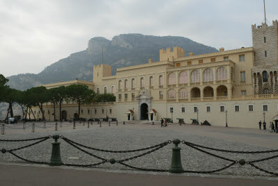 Plaza in front of Monoco Palace