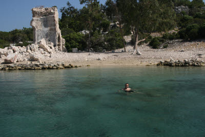 Swiming among the ancient Lycian ruins