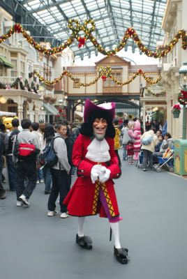 Captain Hook at Tokyo Disneyland